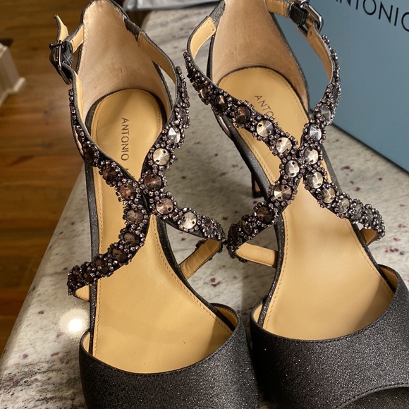 Antonio Melani dress heels 8M - Picture 5 of 10